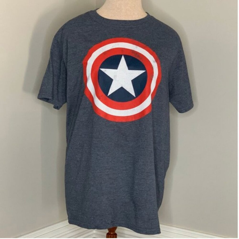 Marvel Captain America T-Shirt Size Large